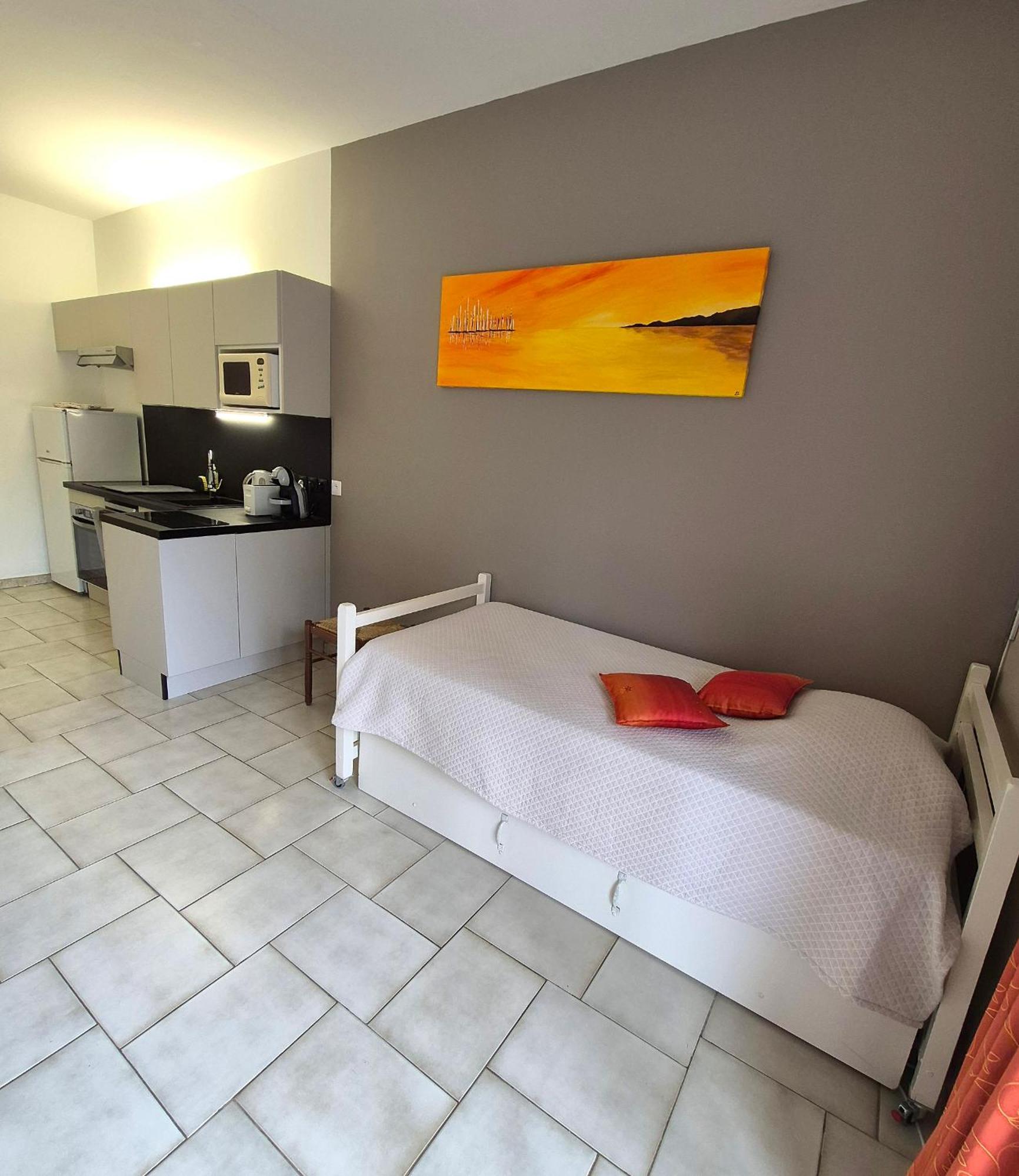 Dans En Rez De Jardin Apartment Hyères